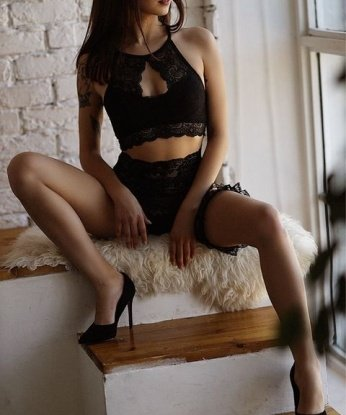 💫
В Москве я нахожусь уже долгое время, знаю город как свои пять пальцев. 🏙️
Мои услуги гарантируют тебе незабываемое удовольствие и полное расслабление. 💋
Буду рада обеспечить тебе незабываемый отдых и полное удовлетворение. 💦
Посмотри на мои фото, они подтвердят мою красоту и страсть. 💃
У меня есть много довольных отзывов, которые подтверждают мою профессиональность и нежность. 🥰
Не упусти возможность провести время со мной, и ты не пожалеешь! 😏 3547, 19 лет